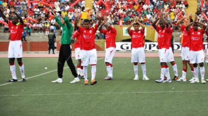 2x1 entradas, lance Aurich vs Pacfico, estadio Elias Aguirre